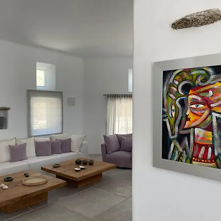 فيلة Mykonos Coralba *